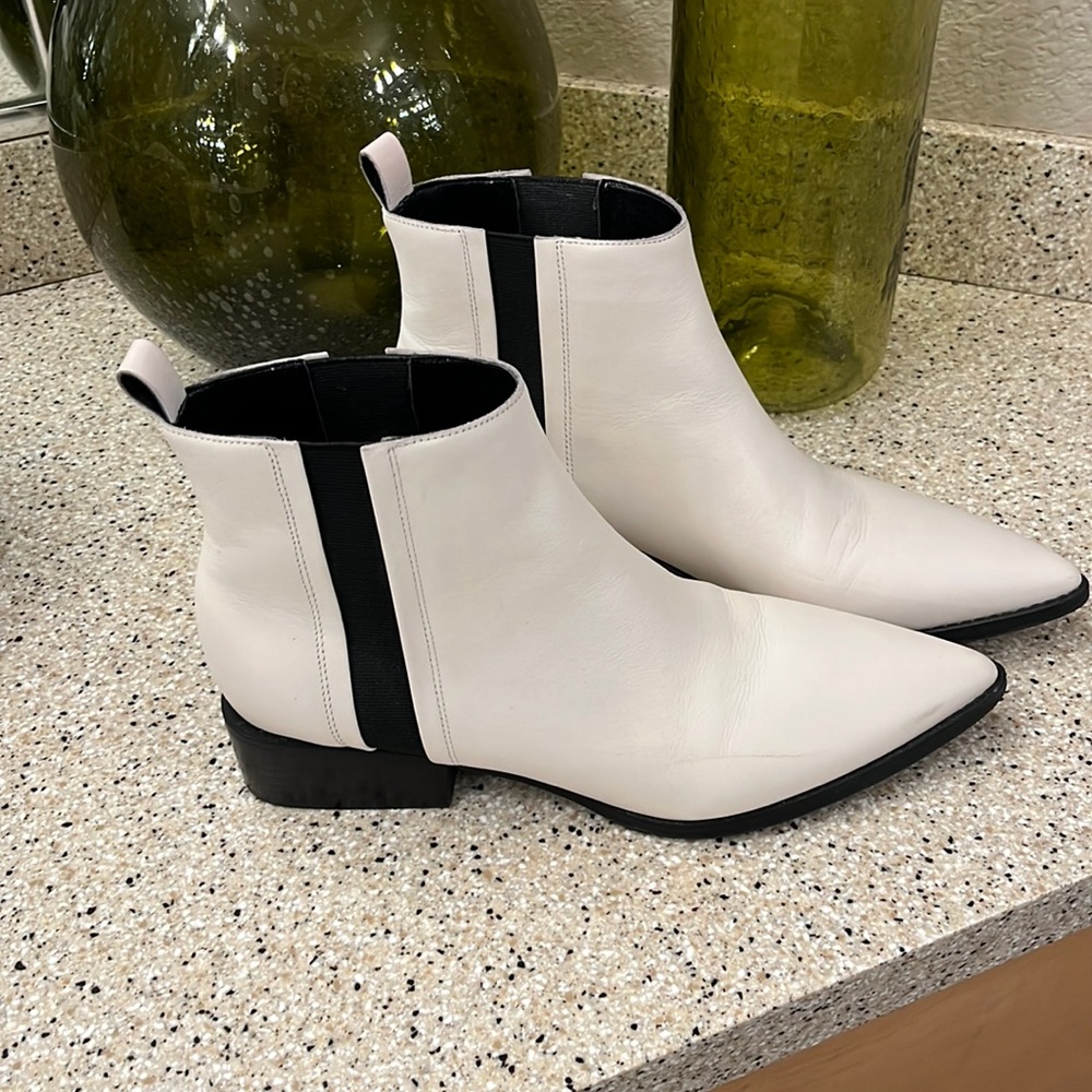 Mother’s Day Special $25 price firm! Booties by Marc Fisher